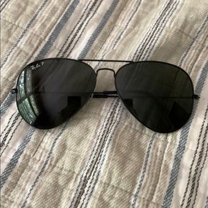Men’s Large RayBan Aviator Sunglasses